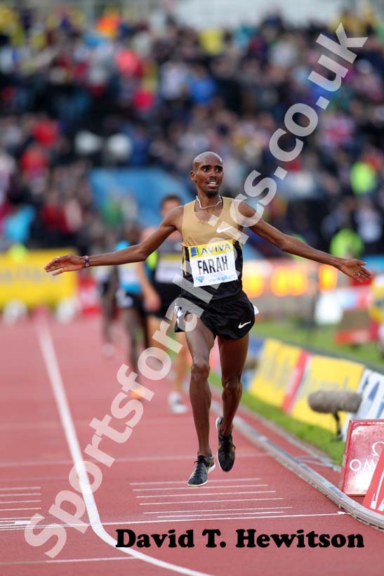 Mo Farah lwins the 5000 metres, 2012 Samsung Diamond League, Crystal Palace, London.
